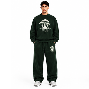 Chándal Verde Sostenible Estampado para Hombre, de Alta Demanda, con Cremallera Completa, Cuello Alto, Ajuste Holgado, Ropa Casual con Bolsillos Laterales y Logotipo Personalizado - Product Image 1