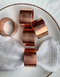 Anneau de serviette en métal de qualité supérieure, poli miroir, personnalisé pour la vaisselle, la décoration de table et la décoration intérieure, au meilleur prix - Product Image 1