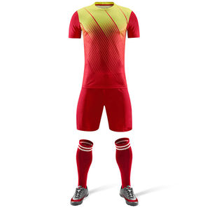 Conjunto de equipación de fútbol de calidad, tela suave y flexible, perfecta para partidos prolongados y sesiones de entrenamiento, comodidad y rendimiento en el campo. - Product Image 1