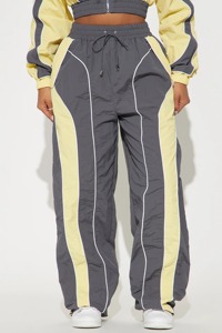 New Arrived Women's Nylon 2 Pcs Tracksuit Custom Logo Windbreaker Cropped <b>Zipper</b> <b>Jacket</b> and Trouser Color Block Ladies Track Set - Product Image 4