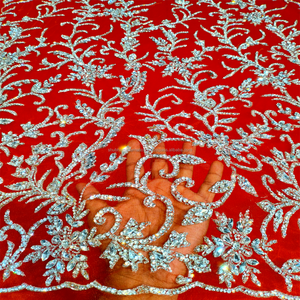 Robes de mariée élégantes en dentelle florale européenne française, broderie de pierres, luxe, 100% polyester, faites à la main - Product Image 4