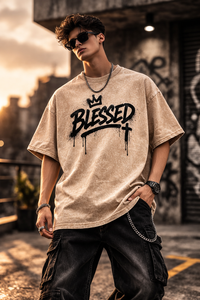 T-shirt graphique vintage de haute qualité avec croix 'Blessed' - T-shirt oversize délavé style hip-hop pour hommes et femmes - Product Image 4