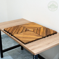 Carreaux de terrasse modernes en bois d'acacia et WPC à emboîtement Surface de verrouillage durable et lisse pour des espaces élégants