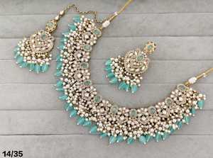 Ensemble collier et boucles d'oreilles PingBling Premium plaqué or vert menthe Kundan avec perles, bijoux de mariée indiens traditionnels - Product Image 2