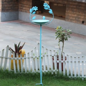Mangeoire à oiseaux décorative en métal pour extérieur, jardin, patio, accent de décoration pour la maison - Product Image 4