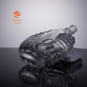 Bouteille à spiritueux en verre cristal blanc côtelé en forme d'éventail plat personnalisable de 1000 ml, adaptée à la <span class=keywords><strong>vodka</strong></span> et au whisky - Product Image 4