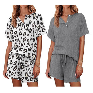 Conjunto de 2 Piezas para Mujer, Estampado de Leopardo, Verano, Top con Cuello en V y Pantalones Cortos con Cordón, Poliéster/Algodón, Corte Holgado - Product Image 6
