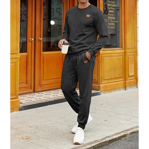 Ensemble de survêtement rouge pour homme à col zippé, tricoté, couleur unie, décontracté, saison automne, tissu polyester respirant - Product Image 5