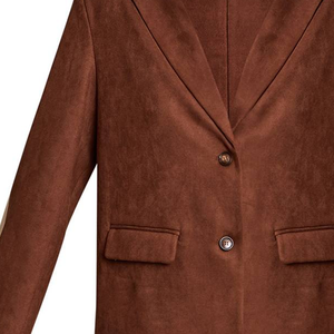 Blazer en cuir suédé marron sur mesure pour femme, en peau de mouton véritable, coupe ajustée, revers, manches longues, style bureau, mode homme, vente en gros OEM - Product Image 6