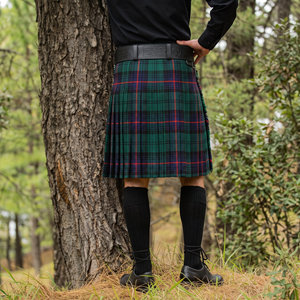 KHUMBRO SPORTS Fabricante de Kilt Escocés Verde Personalizado para Pedidos al por Mayor con Marca Privada, Traje Tradicional de las Tierras Altas Escocesas - Product Image 3