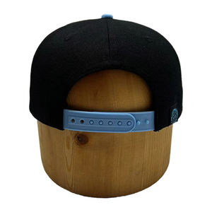 Casquette Snapback 6 Panneaux Lowdown Gris Bleu avec Logo Brodé Dessin Animé Unisexe Style Urbain Toile Respirante Imperméable Ajustable - Product Image 3