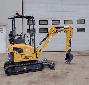 รถขุดขนาดเล็ก Sunward SWE35UF เป็นรถขุดแบบไม่มีส่วนท้ายที่ยื่นออก - Product Image 2