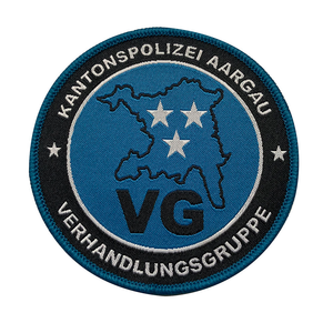 Écussons tissés personnalisés, design de logo haute définition, badge en tissu durable pour uniformes et vêtements - Product Image 1