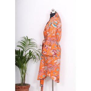 เดรสทรงบอดี้คอนคุณภาพสูงสำหรับสาวๆ ลายดอกไม้พิมพ์ลายใหม่ล่าสุด คอวี สไตล์อินเดียลำลอง แฟชั่นติดกระดุม ความยาวปานกลาง - Product Image 5