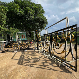 Elegant Wrought Iron Stair Railing Decorative Iron Stair Railing for Luxury Villas Hotels and Apartments with Premium Finish - Product Image 5