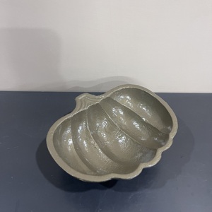 Bandeja Decorativa de Aluminio con Revestimiento Dorado, Diseño Moderno para Decoración del Hogar y Bodas - Product Image 4