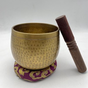 Bol chantant artisanal en laiton plaqué or martelé rond pour la prière, le bouddhisme, la méditation et la guérison – Laiton doré - Product Image 3