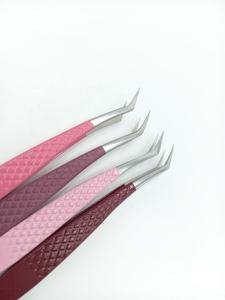 Juego de pinzas de extensión de pestañas Mega Volume en colores personalizados Juego de pinzas de pestañas de calidad de precisión con agarre de diamante a precio mayorista - Product Image 4