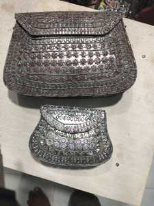 Bolso de Mano Tipo Clutch con Incrustaciones de MOP Premium, Cadena de Hombro Extraíble y Diseño Artesanal Elegante - Product Image 1