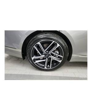 Genesis G80 2024 2.5 Turbo AWD Gasolina 18,224 km Caja de Cambios Automática Asientos de Cuero Volante a la Izquierda Cámara Trasera - Product Image 5