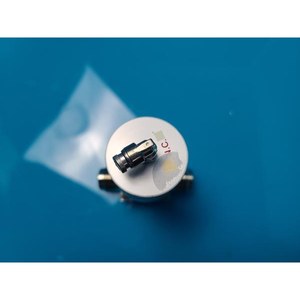 FUJIKIN 316L TIPO N.C. Válvula de Diafragma Normalmente Cerrada, Utilizada como Pieza de Repuesto para Equipos Semiconductores Legacy - Product Image 3