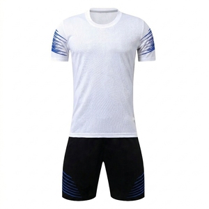 Camiseta de fútbol clásica retro transpirable de secado rápido, camiseta de fútbol personalizada, camiseta de fútbol vintage. - Product Image 3