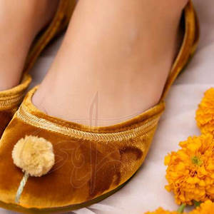 Vente directe d'usine, service OEM, chaussures Khussa pour femmes, fabrication sur mesure, semelle extérieure en cuir antidérapante de haute qualité, personnalisable, premium - Product Image 5