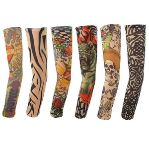 Mangas Deportivas Personalizadas para Baloncesto, Sublimadas, Refrigerantes, con Protección UV, Estilo Tatuaje - Product Image 1