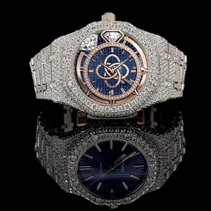 Montre en acier inoxydable de luxe pour homme, entièrement sertie de diamants Moissanite certifiés - Product Image 1