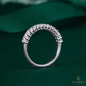 Anillo de Diamante VVS de Corte Radiante de 0.78 Quilates Disponible en Oro de 9k, 10k, 14k y 18k, Joyería Fina Minimalista para Regalo de Compromiso o Boda - Product Image 6