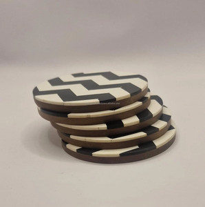 Standard Design Lead-Free 4 Inch Round <b>Epoxy</b> Wood Resin Coasters Set Fancy Ocean Effect Decorative Customized Color <b>Table</b> - Product Image 3