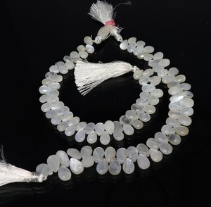 Perles de pierre de lune blanche naturelle facettées en forme de poire AAA 8x11 MM, perles de pierre de lune en gemme, brin de 8 pouces, perles de pierre de lune blanche en forme de poire - Product Image 1