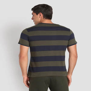 T-shirt en tricot à manches courtes 100% coton pour hommes gris épais coupe normale col rond avec motif solide sérigraphié - Product Image 2