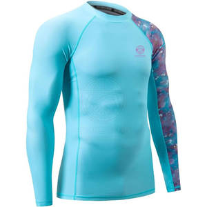 Camiseta de natación premium para hombre, de secado rápido y tela transpirable, para natación en la playa, surf y deportes acuáticos de verano. - Product Image 3
