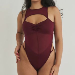 Combinaison de pole dance performante, douce, respirante, idéale pour la danse fitness, confortable et de haute qualité. - Product Image 1