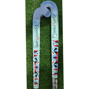 ไม้ฮอกกี้สนามเสริมคาร์บอนขั้นสูง ออกแบบมาเพื่อผู้เล่นที่ต้องการความเร่งแรง ความแม่นยำในการส่งบอลที่ดีขึ้น และความเสถียร - Product Image 1