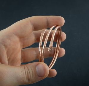 กำไลข้อมือทองแดงสไตล์ชาติพันธุ์ งานแฮนด์เมด งานฝีมือโลหะขายส่ง - Product Image 4