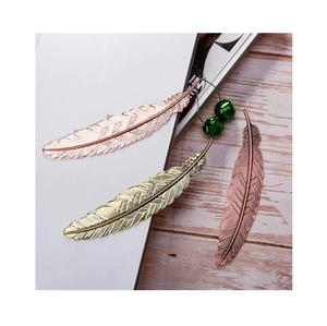 Regalos promocionales al por mayor del fabricante, artesanías, 2 piezas de marcapáginas con diseño de hoja chapada en oro y plata a buen precio. - Product Image 3