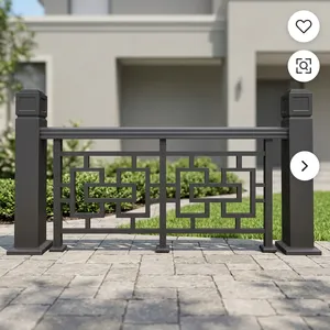 Rampe de balcon moderne en métal noir avec panneaux à motif carré géométrique et poteaux robustes pour la sécurité des terrasses résidentielles - Product Image 3