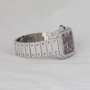 Montre de mode moderne en argent avec affichage analogique carré, accents en moissanite, mouvement à quartz et détails élégants en diamant - Product Image 2