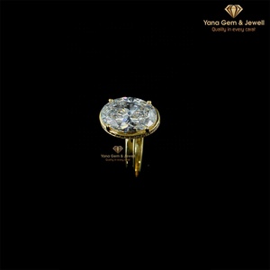 Anillo de Compromiso con Corte Oval Único, Oro Amarillo Sólido de 14K, Diamante Cultivado en Laboratorio CVD de 3.00 Quilates, Certificado IGI, Color E, Claridad VVS2 - Product Image 3