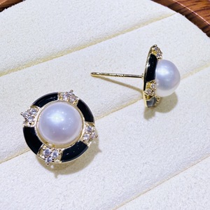 Pendientes de Perlas de Agua Dulce Naturales de Zhuji, Estilo Vintage de Alta Calidad, Circonita Negra Retro con Esmalte, Versátiles - Product Image 4