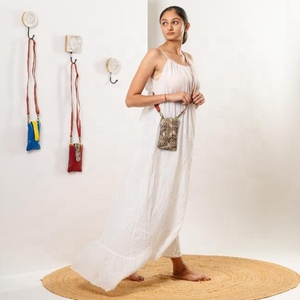 Borsa da donna in vera pelle di vacchetta di lusso esotica piccola borsa a tracolla con tasca per cellulare intagliata - Product Image 1