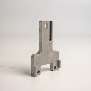Service de fraisage CNC personnalisé AMT VINA, support en T de précision en métal, précision ±0,01 mm, pièces en acier et en aluminium usinées en profondeur - Product Image 1