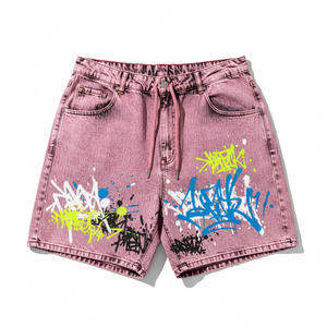 Shorts amples rose délavé pour homme, style streetwear, avec taille élastique et logo frontal. 100% coton, design respirant - Product Image 1