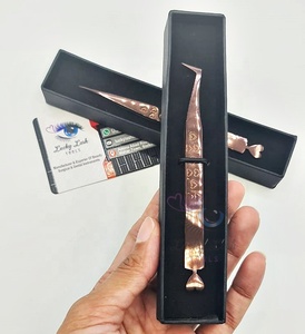 Pince à cils en acier inoxydable or rose avec pointe pointue avec logo personnalisé pour utilisation et extensions de sourcils en grande quantité - Product Image 2