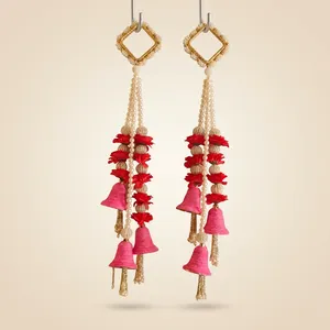 Guirnalda de Flores con Cuentas de Perlas y Borlas de Campanas Rosas para Decoración de Entrada en Bodas y Diwali - Product Image 4