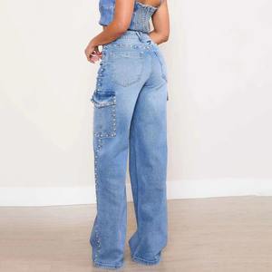 Jean en denim coupe boyfriend tendance avec une coupe ample stylée, tissu doux et respirant, délavage vintage et coupe décontractée confortable. - Product Image 4