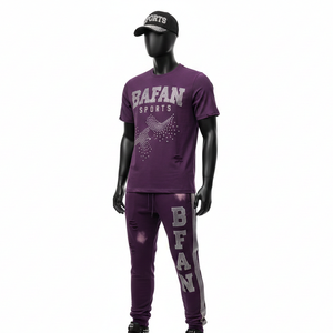 Ensemble t-shirt et pantalon de jogging pour homme en jersey de coton élasthanne GSM de haute qualité, avec bande latérale violette et logo en strass, 2 pièces. - Product Image 6