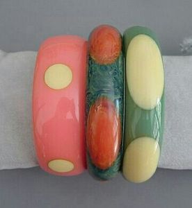 H a CRAFT Vintage <b>Resin</b> Bangles with Carved Floral & Lovers Design Classic Style Women's Party Jewelry - Product Image 2